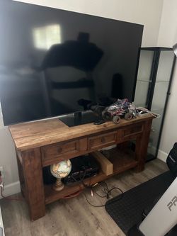 Wooden Dresser Stand