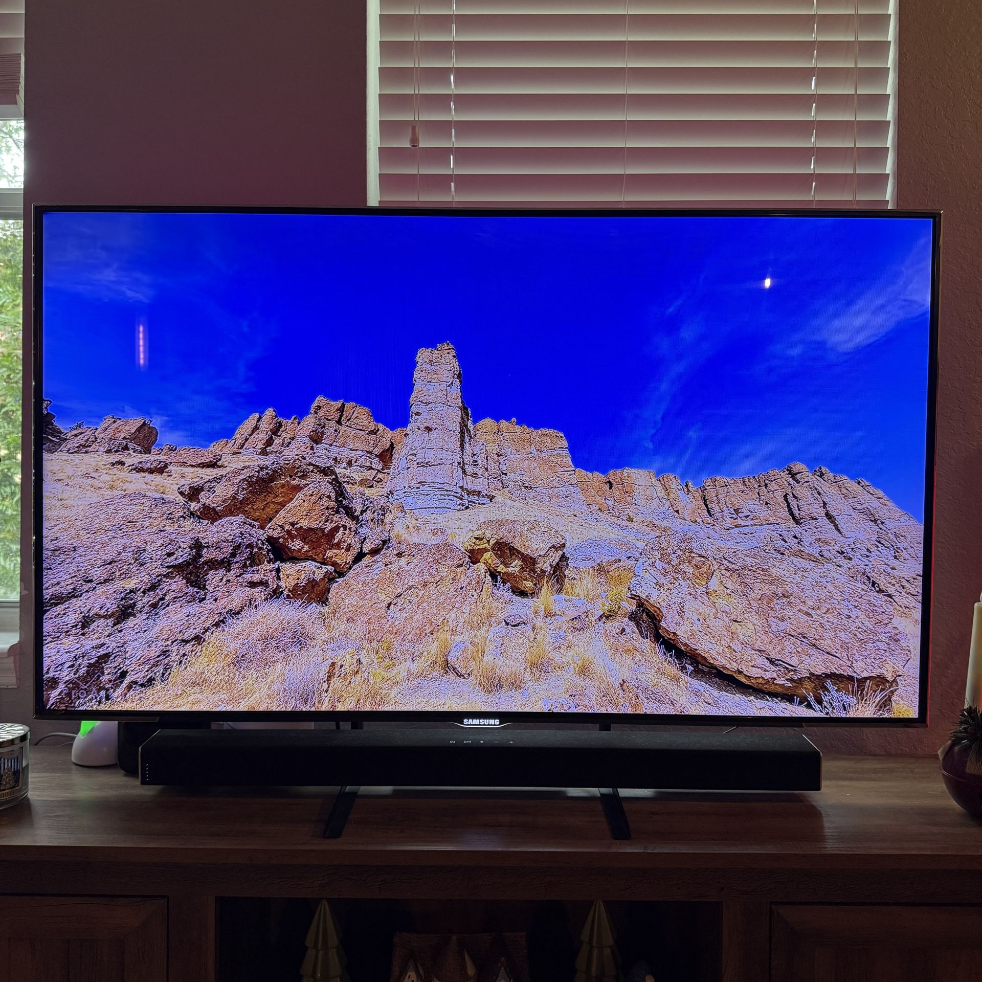 Samsung LED-LCD Smart TV - 55 Inch (55”)