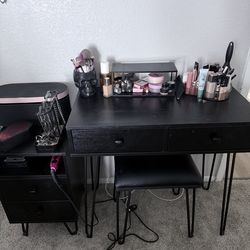 Makeup Vanity Table w Chair and Side Table