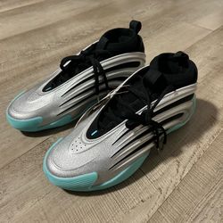 Adidas harden vol. 9 basketball shoes size 13 men
