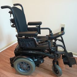 Quickie S-636 power chair with tilt