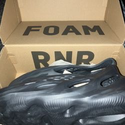 ADIDAS YEEZY FOAM RUNNERS! 