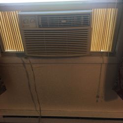 AC Unit - 40$