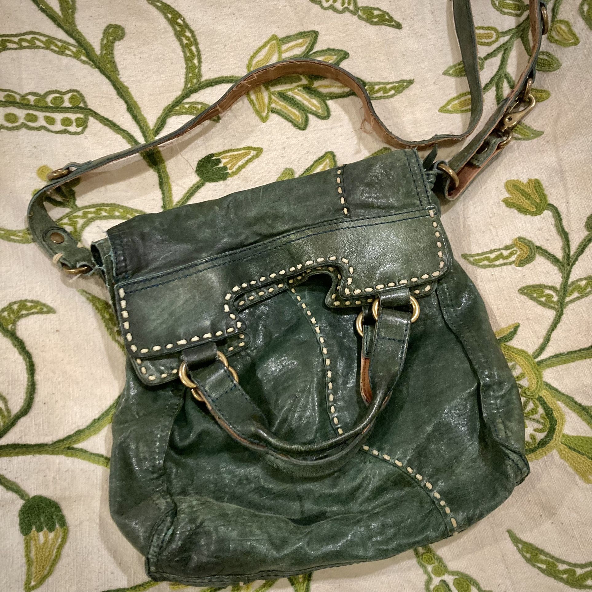 Lucky Brand vintage hunter green lamb leather brass hardware contrast stitched slouch shoulder bag purse
