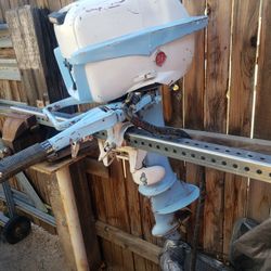Johnson 51/2 Boat Motor W. Tank And Lines 