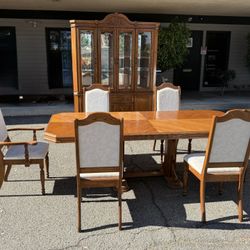 China Cabinet With Dining Room Table 6 Chairs Ready To Be Used