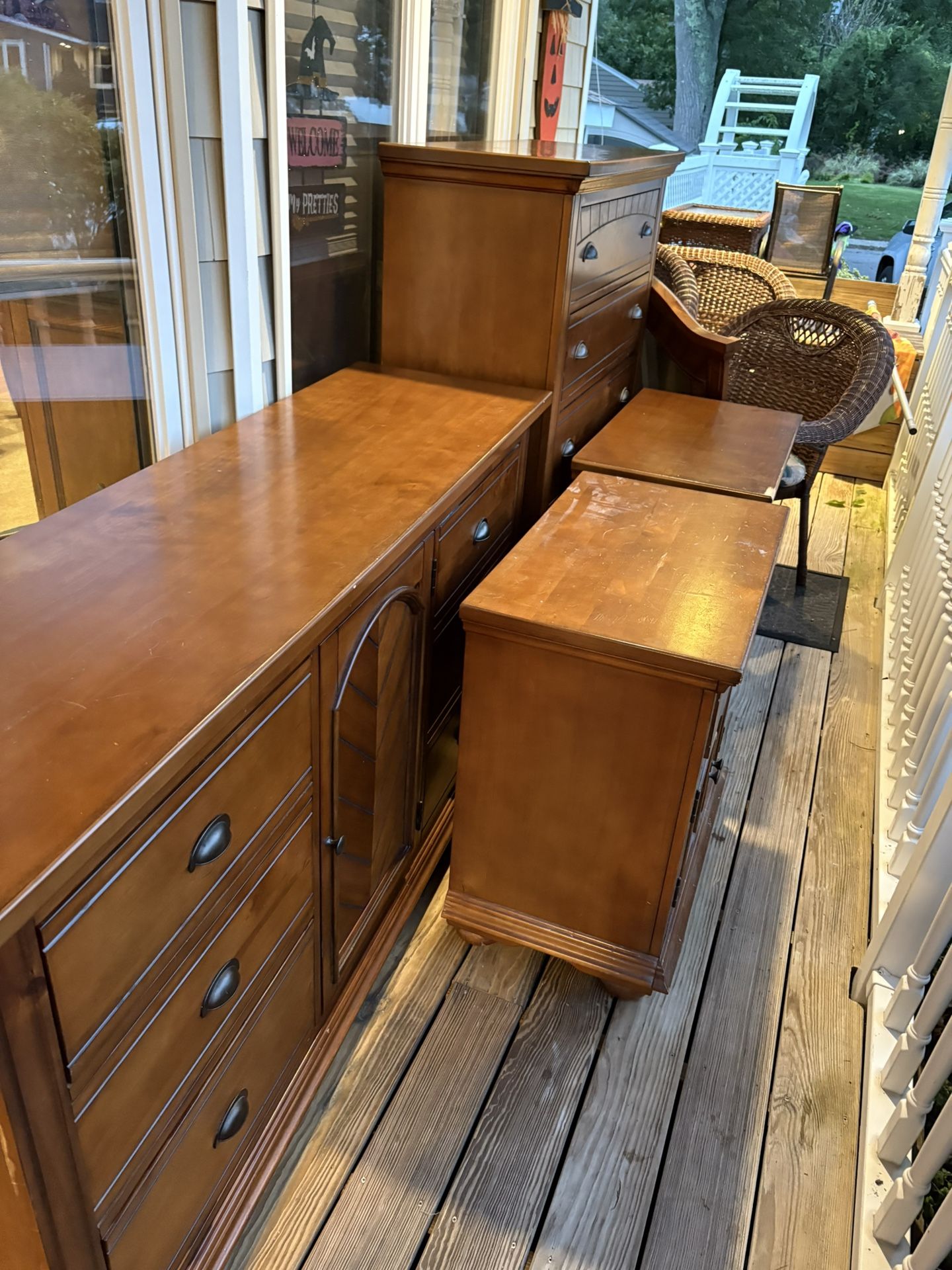 Bedroom Furniture Set