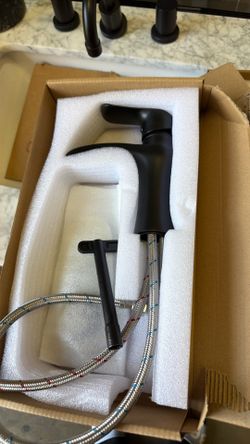 black bathroom faucet 4 in $25 each