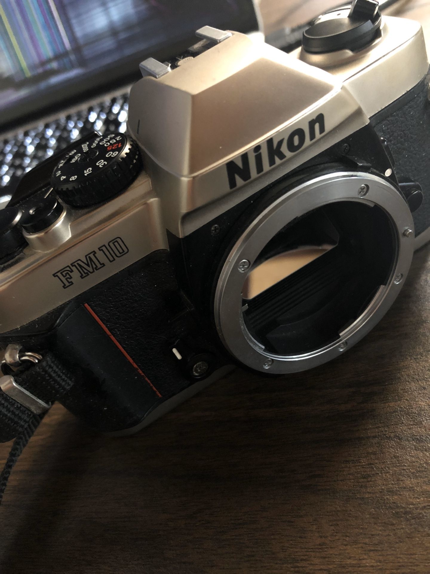 Nikon Fm 10 Film Camera