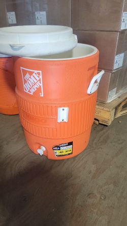 4 water jugs