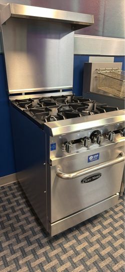 4 Burner Range w/Oven