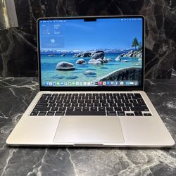 Apple MacBook Air 13.6” M2 (256GB SSD, 8GB RAM) Laptop - Silver- 2022 *Read Desc*