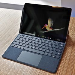 Surface Go (1st Gen) W/ Keyboard And Pen