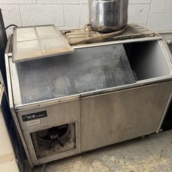 Ice O Matic Ice Machine 