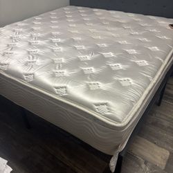King Bed And Mattress 