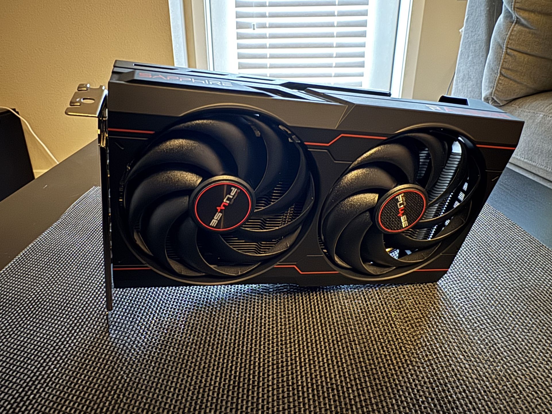 Sapphire Pulse AMD Radeon RX 6600 Graphics Card