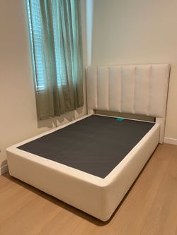Bed frame set