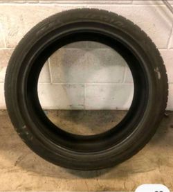 Lexani Lxuhp-207 - 18 Tires 'Used  Good Cond