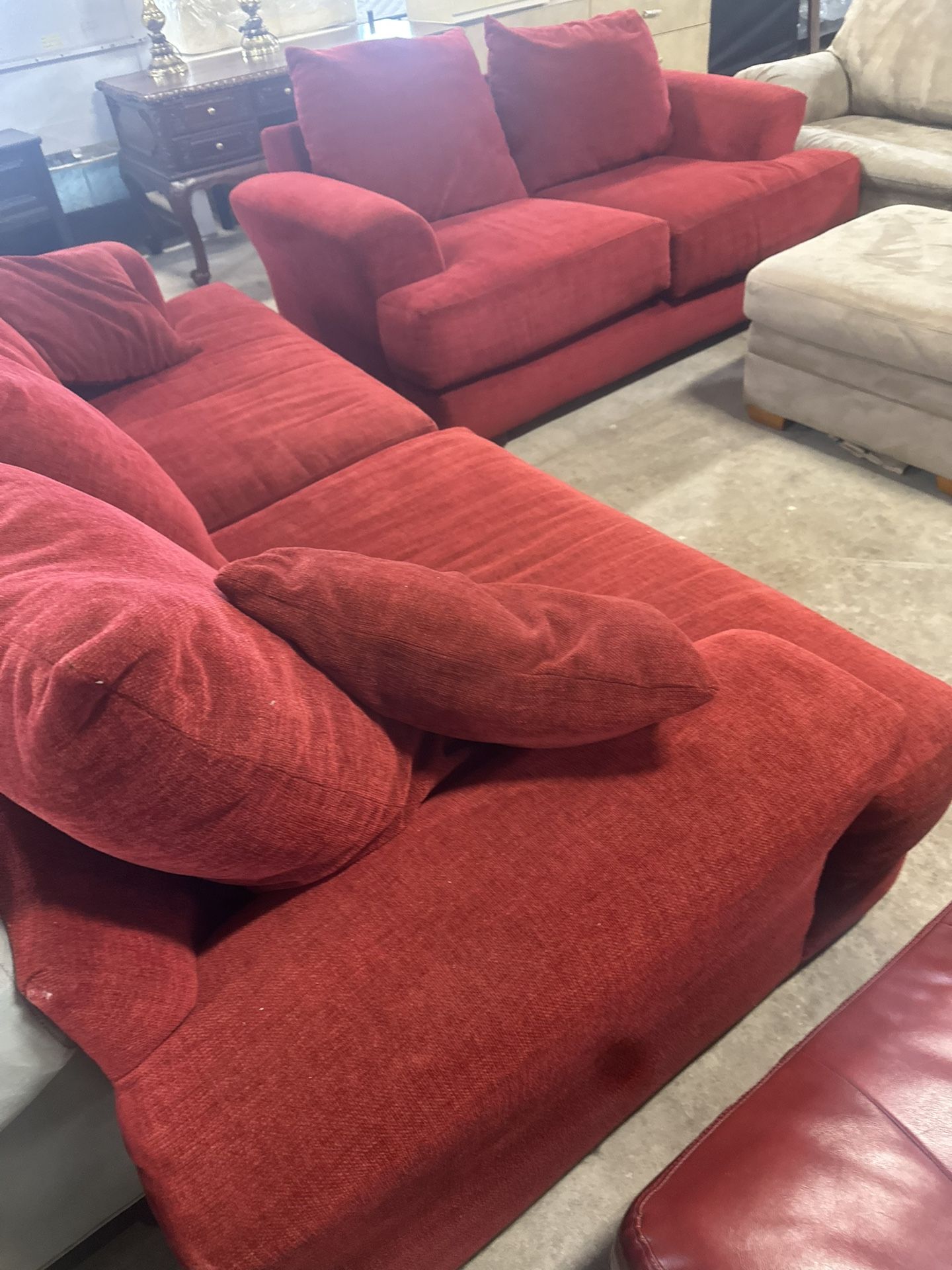 SOFA AND LOVESEAT FREE DELIVERY π