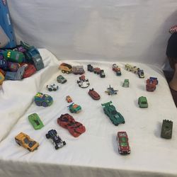 Collectibles Cars. 28 Pcs $ 25.00