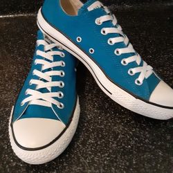 Converse mens 9 Great Condition 