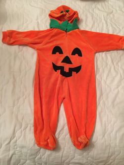Pumpkin costume 6-9 month
