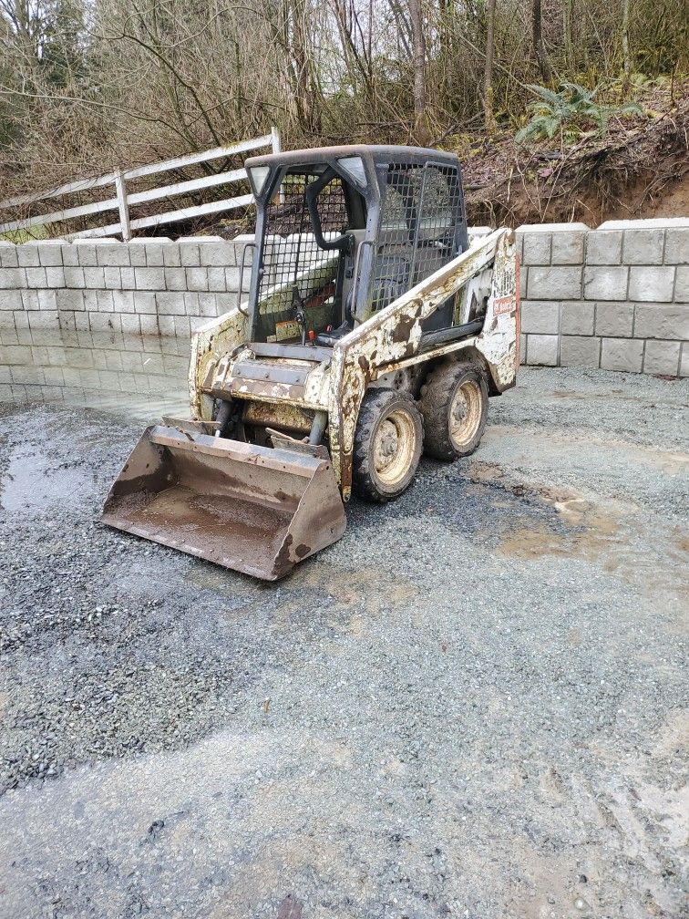 2013 Bobcat Skidsteer S100 Low Hours 