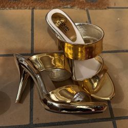 Golden Color Pencil Heel Shoes - Size 5