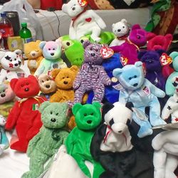 Lot Of   Over150 Beanie Babbies Sole Rare And Expensive  Trades Welcome