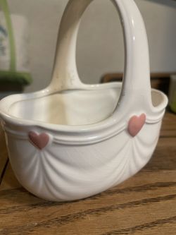Vintage FTDA 1985 White Pink Heart Ceramic Basket-Coquette