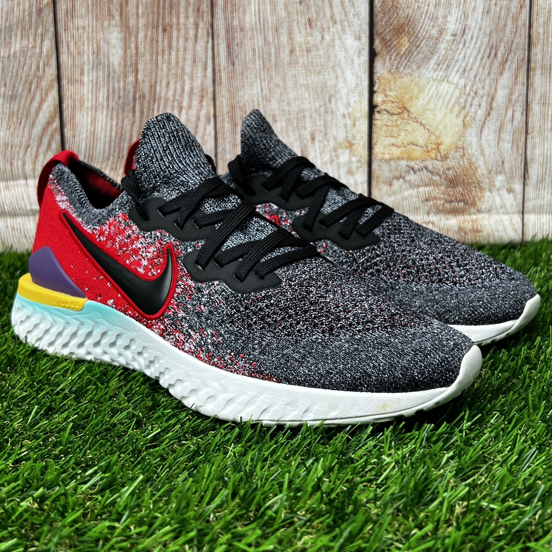 Nike Epic React Flyknit 2 Mens Athletic Shoes BQ8928-007 Low Top Mens Size 8.5