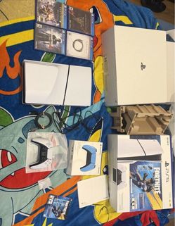 🔥🔥PS5 Slim Disc Flowering Chaos Huge Bundle Barely Used Read Desc Open To Offers.