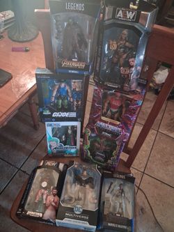 Action figures brand new Collectibles $10 each pick up near 51st Avenue and Greenway here in Glendale