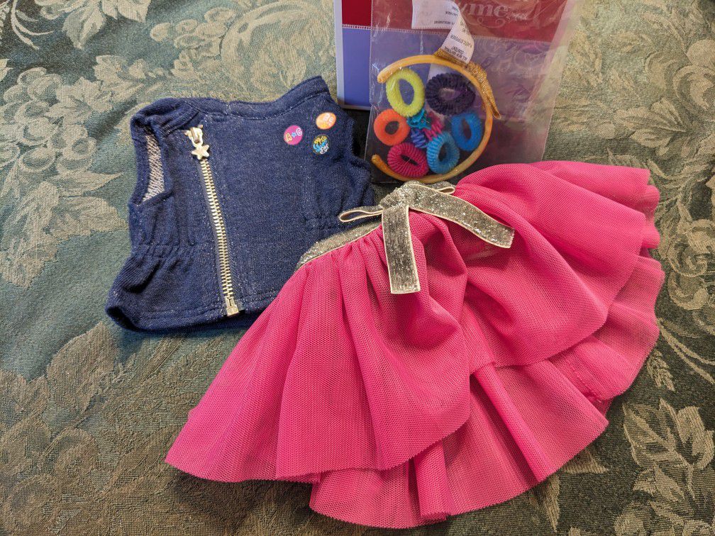 American Girl, Love To Layer Accessories - - Excellent Condition, In Box