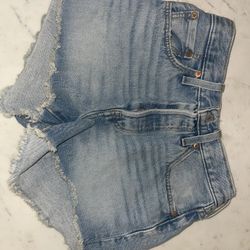 Women’s Levi’s Size 26