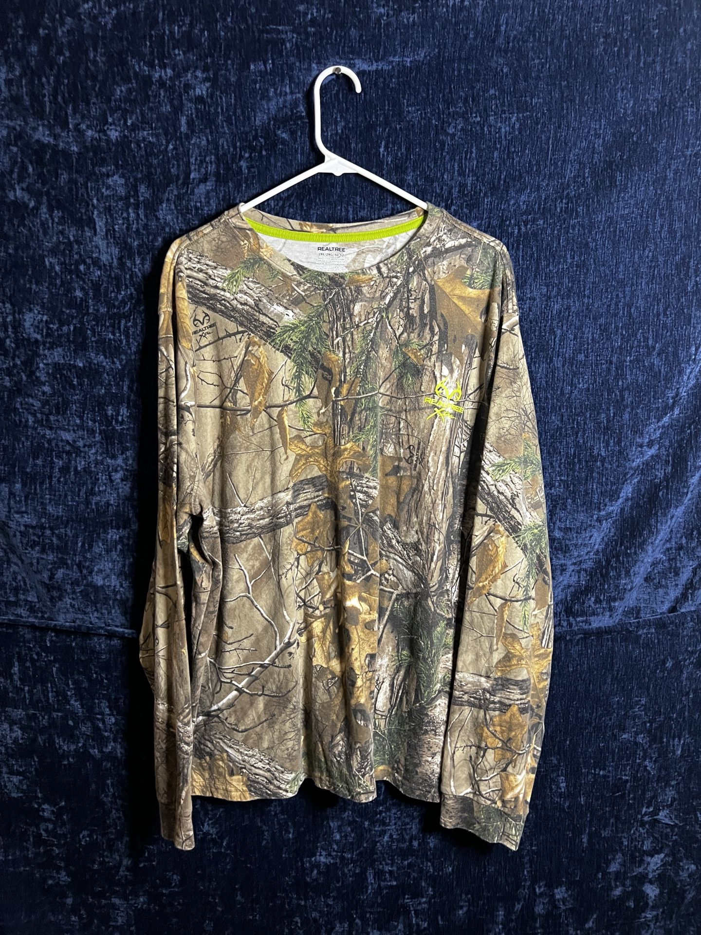 Realtree camo long sleeve shirt