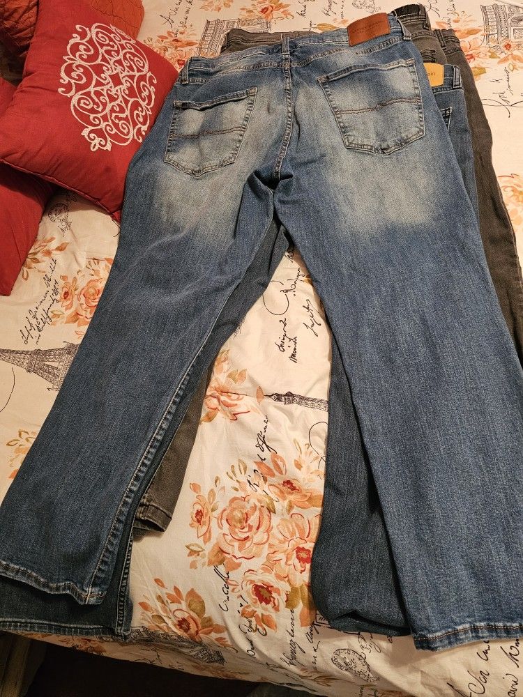 Men's Jeans Size 36/30 1 Lucky Brand 1 Calvin Klein In Sandblasted Blue