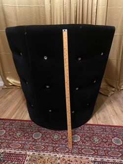 Round Couch Center Piece