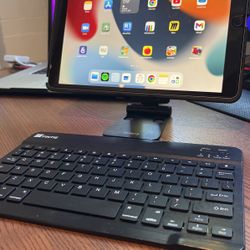 iPad  Keyboard