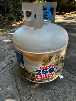 Blue Rhino Propane Tank Full and unused - seal intact