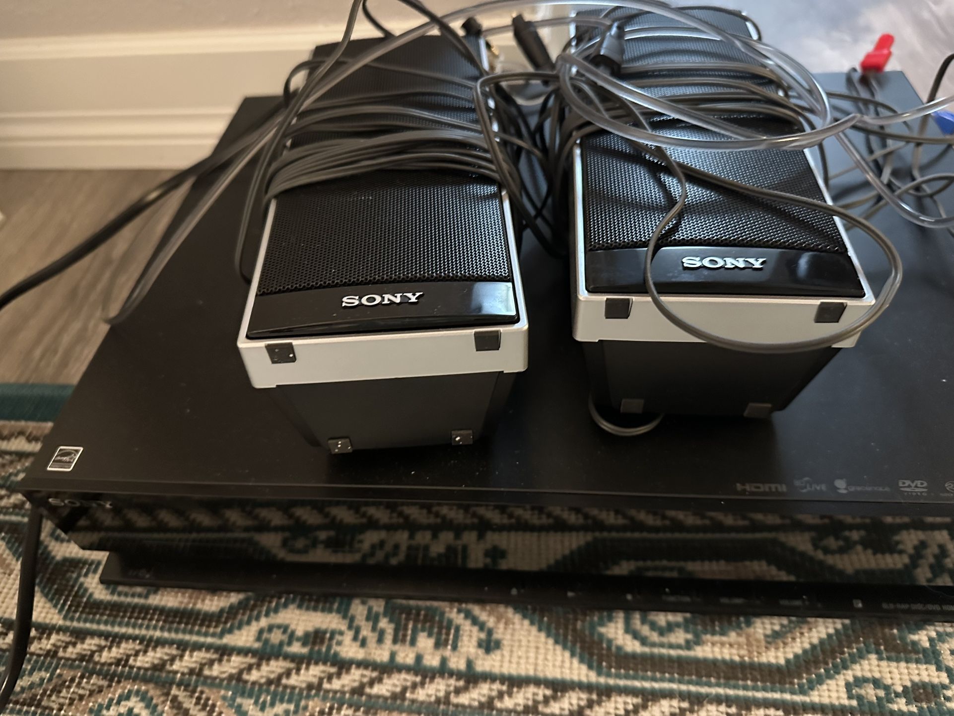 Receiver And 2 Speakers