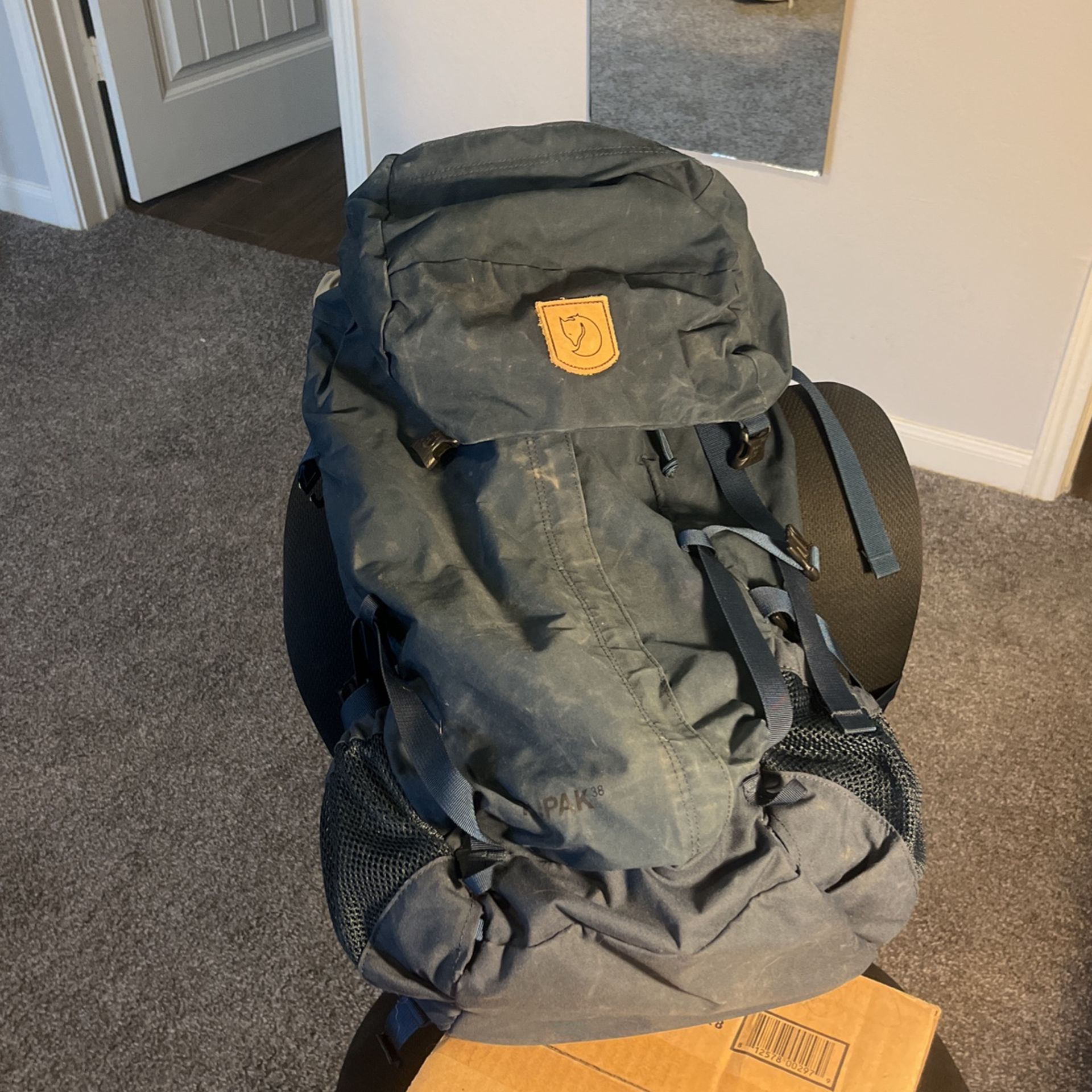 Fjallraven Kaipak 38 Liter Backpack