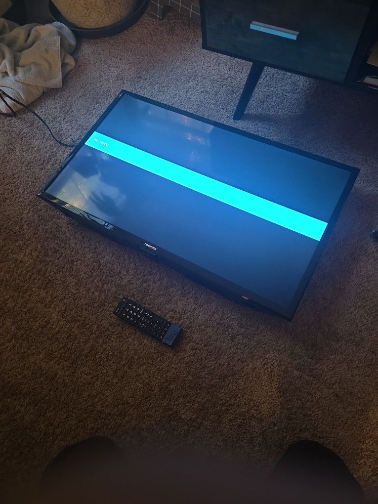 Toshiba 32in TV