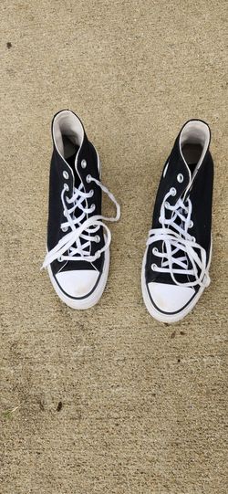 Converse Sneakers 7.5