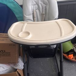Graco DLX High Chair
