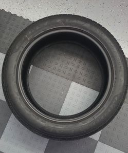 255 50 20 Tire