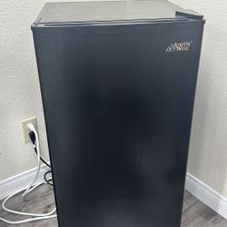 Small Refrigerator 