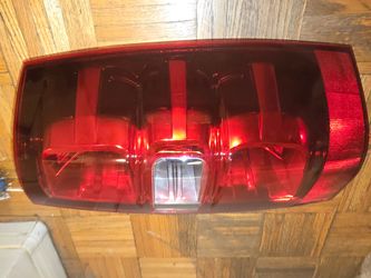 New 2007  Tahoe tail light