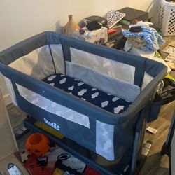 Bassinet With Drop Side