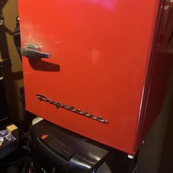 Mini fridge And water Dispensary (Works)